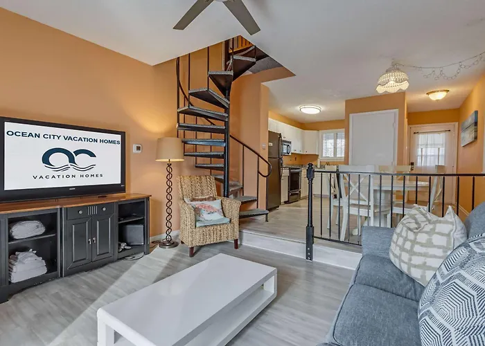 2br Townhouse On 94th Street Ferienhaus